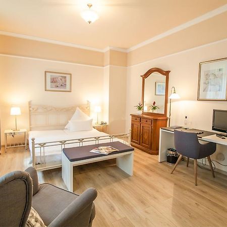 Hofgut Dippelshof Hotel- Und Restaurant Kg Muehltal  ภายนอก รูปภาพ